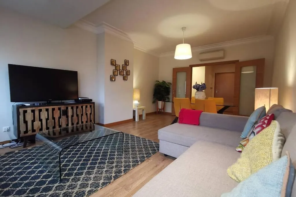 Cozy Purple Telheiras Apartment Lizbona